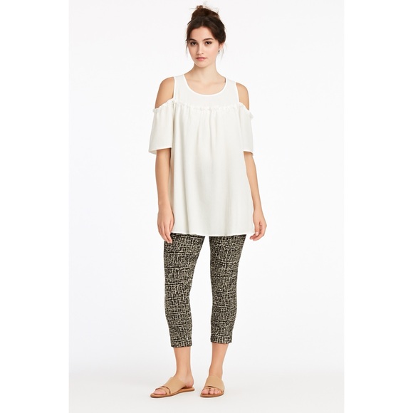 ee:some Tops - ee:somme Tunic Cold Shoulder Cream Size M NWT